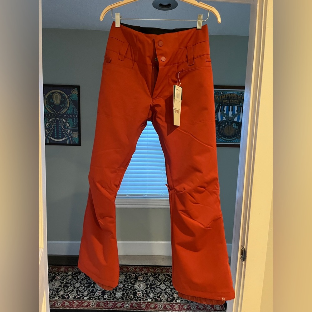 NWT Roxy Ski/ Snow Pants